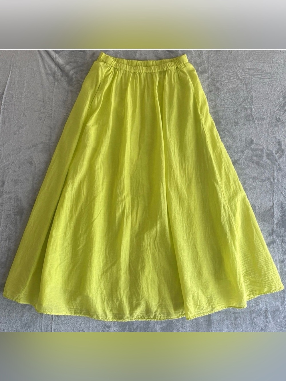 Velvet by Graham & Spencer Neon Green A-Line Midi Skirt Cotton/Silk Blend